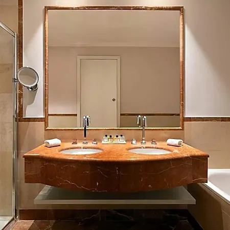 Hotel Sina Bernini Bristol, Autograph Collection