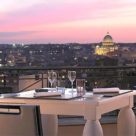 Sina Bernini Bristol, Autograph Collection