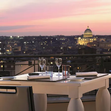 Hotel Sina Bernini Bristol, Autograph Collection 5*
