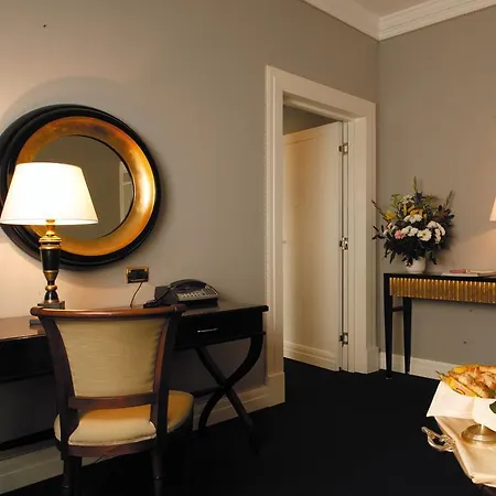 Hotel Sina Bernini Bristol, Autograph Collection 5*