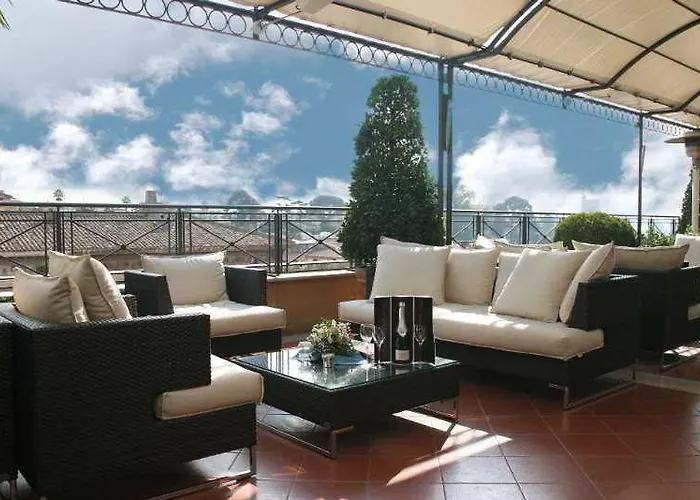 Sina Bernini Bristol, Autograph Collection