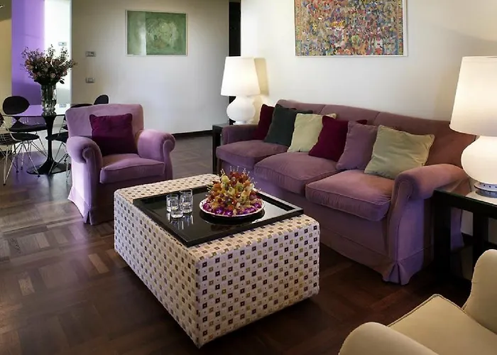 Sina Bernini Bristol, Autograph Collection 5*