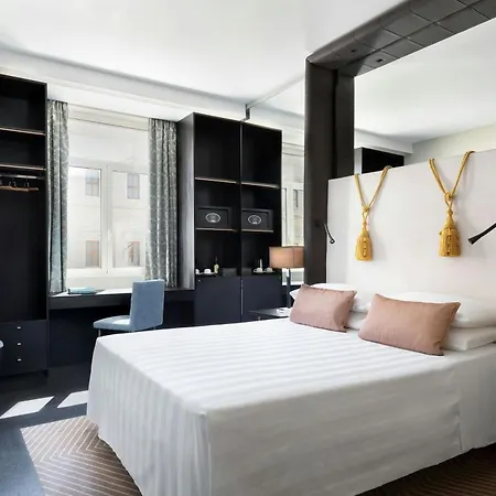 Sina Bernini Bristol, Autograph Collection ホテル 5*