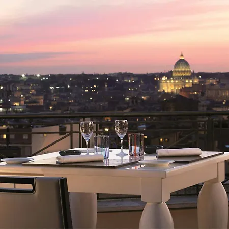 ホテル Sina Bernini Bristol, Autograph Collection 5*